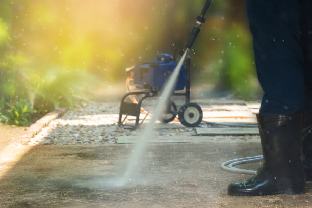 Best Graffiti Removal  in Olivet, MI